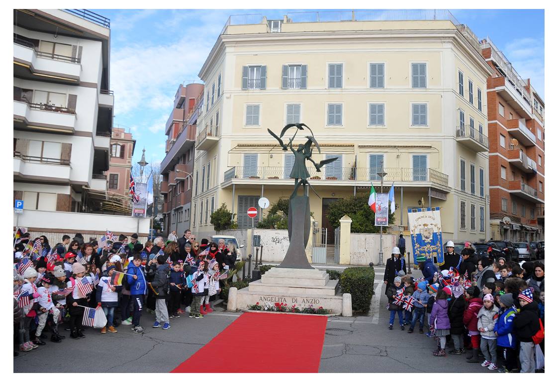 anzio si tinge di blu per l'autismo